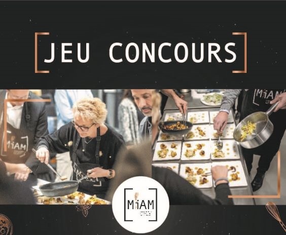 femme cuisinant et plats